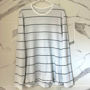 Lululemon Long Sleeve Shirt Size L